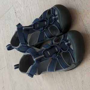 Keen sandals Big Kids 2